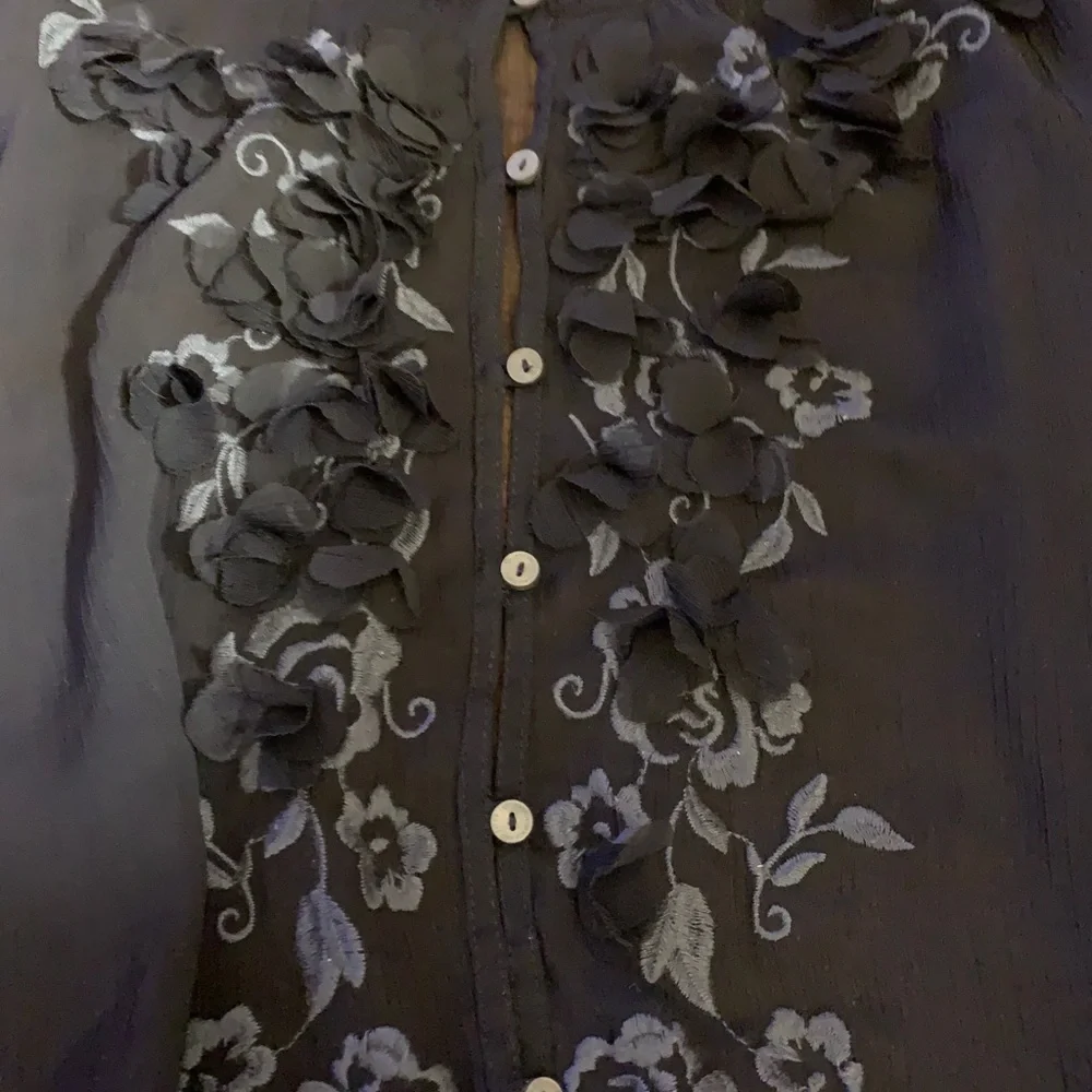 Floral blouse - Picture 2 of 2